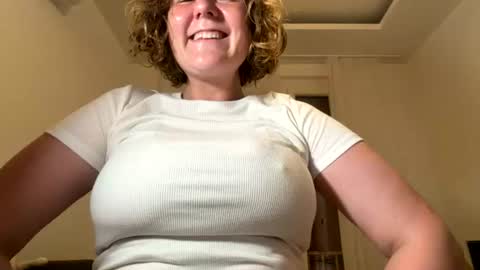 Snapshot of gigireine_ chatting on July 2026 09:33:01 PM gigireine online show from July 2026 09:33:01 PM