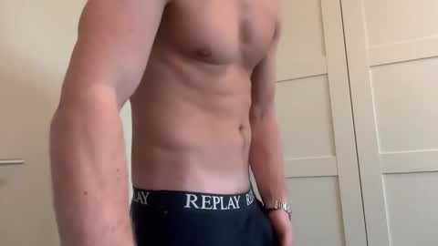 Snapshot of gigolo_amsterdam chatting on November 2025 11:27:02 AM gigolo amsterdam023 online show from November 2025 11:27:02 AM