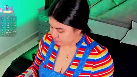 Snapshot of giiabloom chatting on October 2025 12:03:01 PM giia online show from October 2025 12:03:01 PM