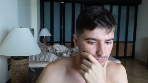 gilbertogonzales online show from November 2025 02:23:02 AM