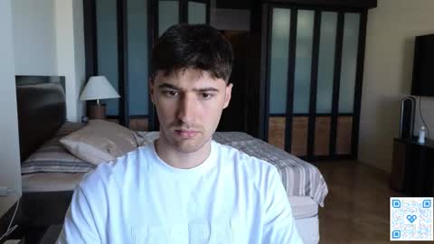 gilbertogonzales online show from December 2025 03:56:01 AM