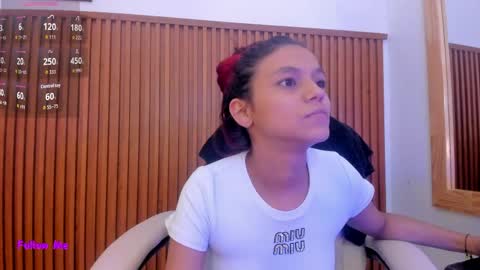 Snapshot of gimenalara chatting on April 2026 07:16:01 PM Gimena online show from April 2026 07:16:01 PM