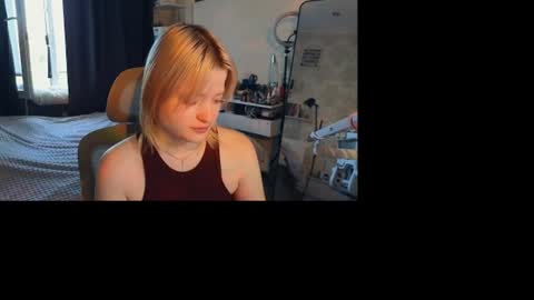 Snapshot of gimmergirls_ chatting on July 2026 06:07:02 AM Klara online show from July 2026 06:07:02 AM