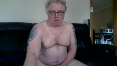 Snapshot of gimmmieoooo chatting on July 2026 04:07:02 AM gimmmieoooo online show from July 2026 04:07:02 AM