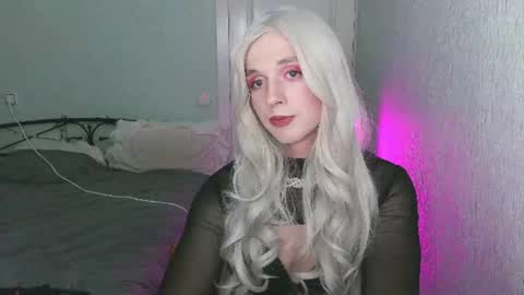 Snapshot of gina_rose_ts chatting on June 2026 07:12:02 PM GinaRose online show from June 2026 07:12:02 PM