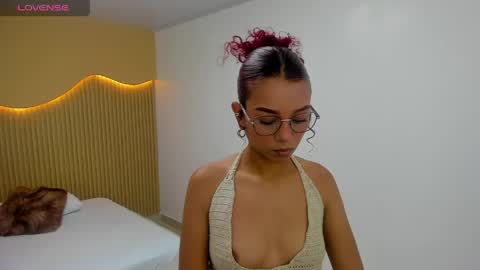 Snapshot of ginamorelo chatting on May 2026 12:35:01 PM G I A N A online show from May 2026 12:35:01 PM