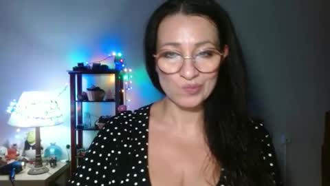 GinaONeon online show from November 2025 08:19:02 PM