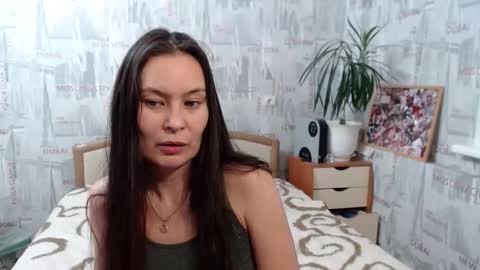 ginaxsoulah   online show from October 2025 06:35:02 PM