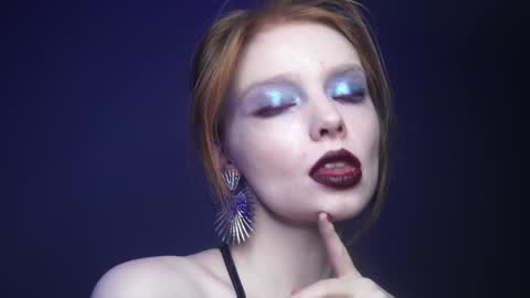        im expecting 350 thumbs up on my altar   online show from February 2025 10:12:01 PM