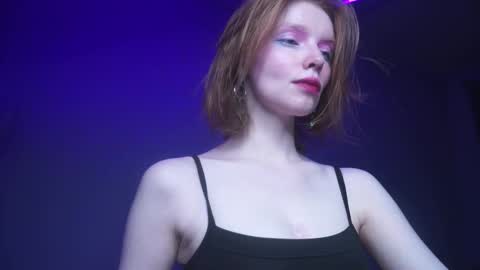        im expecting 350 thumbs up on my altar   online show from September 2025 10:15:01 PM