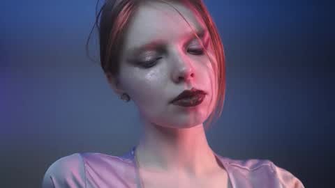        im expecting 350 thumbs up on my altar   online show from November 2025 10:12:01 PM