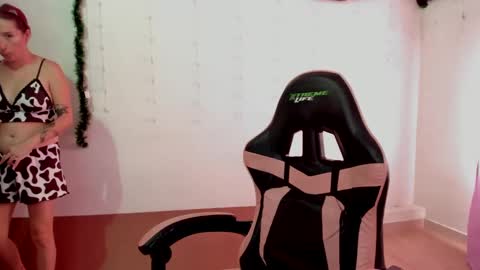 Ginger online show from January 2025 10:28:01 PM