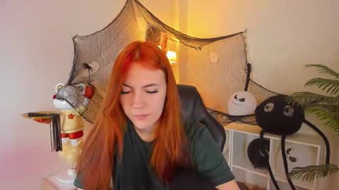 gingerr_pie online show from October 2025 07:04:02 PM