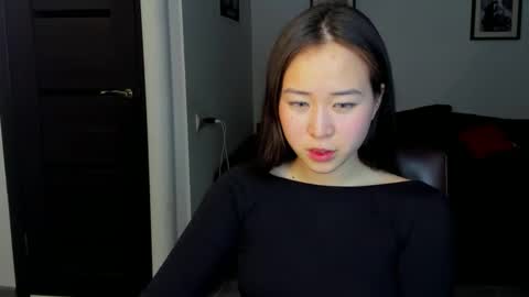 Ginny online show from March 2025 09:43:01 PM