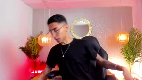 Snapshot of gio_carangi chatting on May 2026 03:03:02 AM Gio Carangi online show from May 2026 03:03:02 AM