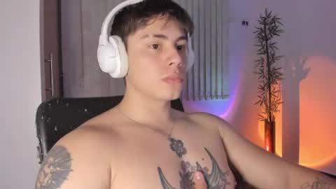 Snapshot of gio_russo chatting on June 2026 01:36:01 AM GioRusso online show from June 2026 01:36:01 AM