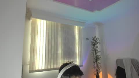 Snapshot of gio_russo chatting on July 2026 07:05:02 PM GioRusso online show from July 2026 07:05:02 PM