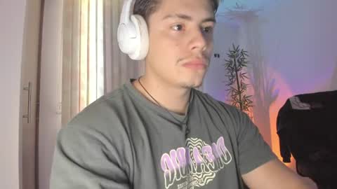 Snapshot of gio_russo chatting on July 2026 03:32:01 PM GioRusso online show from July 2026 03:32:01 PM