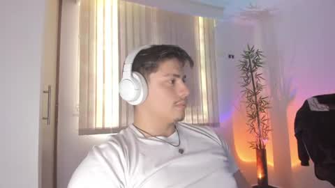 Snapshot of gio_russo chatting on July 2026 05:34:01 PM GioRusso online show from July 2026 05:34:01 PM