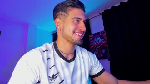 GIOMAR REYES online show from January 2025 03:14:01 AM