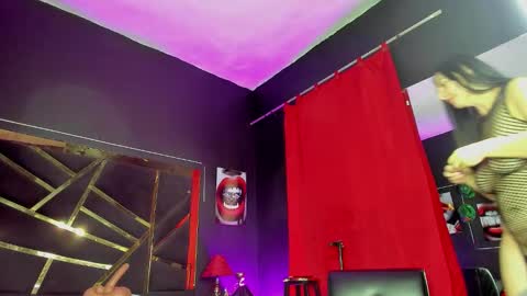 GiorginaSimons online show from September 2025 01:02:01 PM