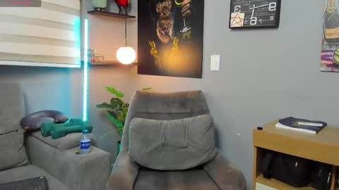 Giorgio leone online show from April 2026 02:37:02 AM