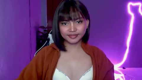 YOUR GIRL AXIE online show from December 2025 10:42:01 AM