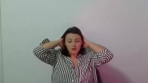 girl_leya online show from October 2025 07:02:02 PM