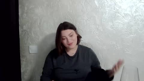 girl_leya online show from December 2025 09:08:01 PM