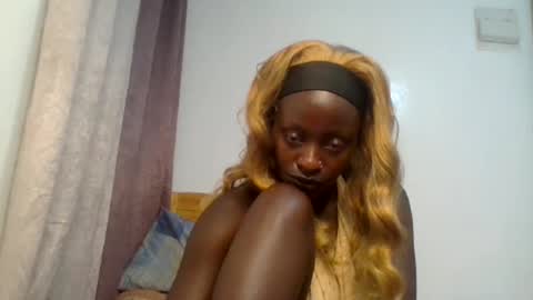 Snapshot of girl_shani chatting on April 2026 10:14:02 PM girl_shani online show from April 2026 10:14:02 PM