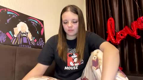 girl_shy07 online show from March 2026 08:03:01 PM