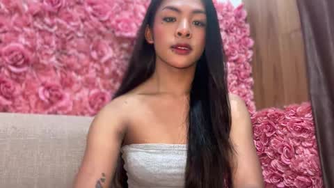 queen ronna online show from September 2025 04:51:02 PM