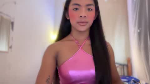 queen ronna online show from November 2025 01:16:01 AM