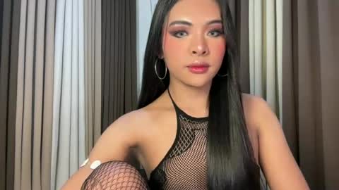queen ronna online show from July 2026 06:03:02 PM