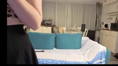 Girlfriend online show from November 2025 03:58:01 PM