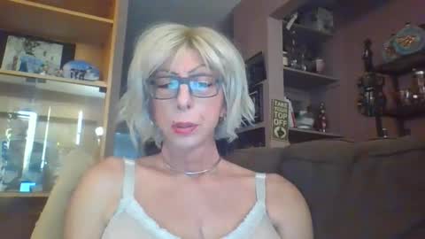 Girlinrock online show from March 2026 01:49:03 AM