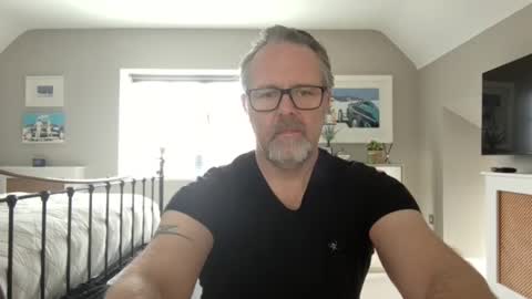 girlsandbikes online show from January 2025 10:56:01 AM