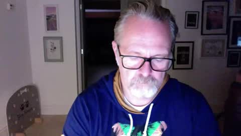 Snapshot of girlsandbikes chatting on March 2026 12:48:02 AM girlsandbikes online show from March 2026 12:48:02 AM