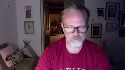 Snapshot of girlsandbikes chatting on April 2026 10:46:02 PM girlsandbikes online show from April 2026 10:46:02 PM