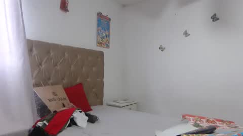 Victoria online show from December 2025 06:26:01 PM