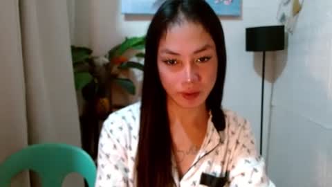 Snapshot of girlwhobelieveinmagic chatting on January 2025 09:29:01 AM Callmenor online show from January 2025 09:29:01 AM