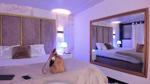     online show from October 2025 10:45:01 AM