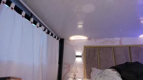     online show from November 2025 11:01:02 AM