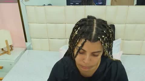 Gisell online show from December 2025 12:43:02 PM