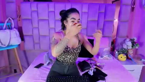 gisell_squirt online show from December 2025 12:54:01 PM