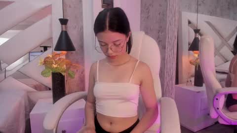 Giselle  online show from January 2025 07:40:01 PM