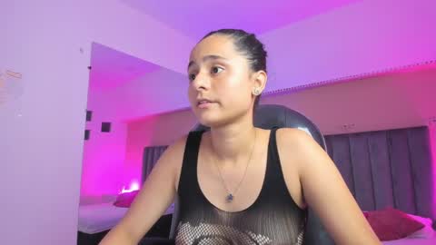 GISELLE ROLDAN online show from April 2026 04:13:02 AM