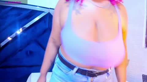 Snapshot of gisselle_hh chatting on May 2026 05:31:02 PM Gisselle online show from May 2026 05:31:02 PM