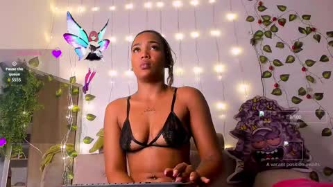 GiuliaCash online show from December 2025 12:36:02 PM