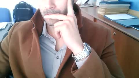 giuseppevai1 online show from November 2025 10:05:01 AM